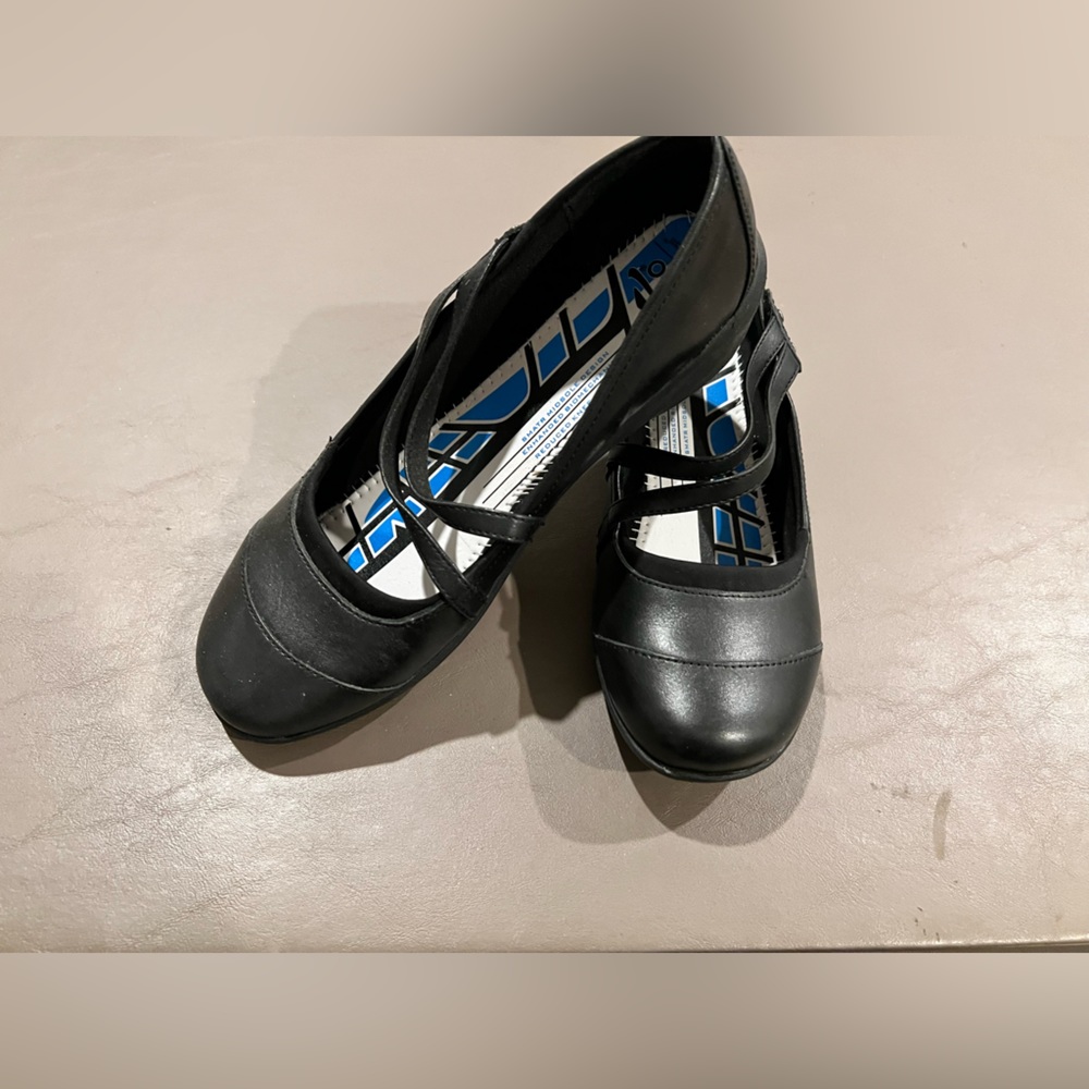 Abeo Smart System Mary Jane Flats, Size 9